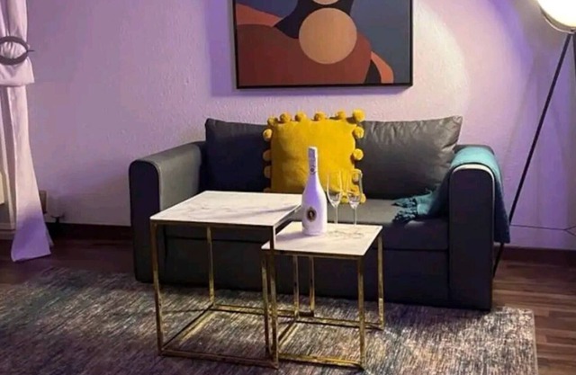 This lovingly furnished apartment is located in the center of Ebingen.