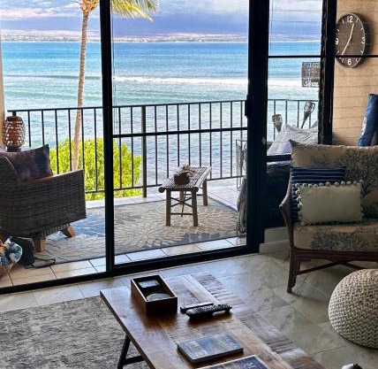 This place is different! Award winning! Oceanfront, View View!