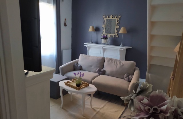 This residence in the heart of Honfleur is a great place to live.