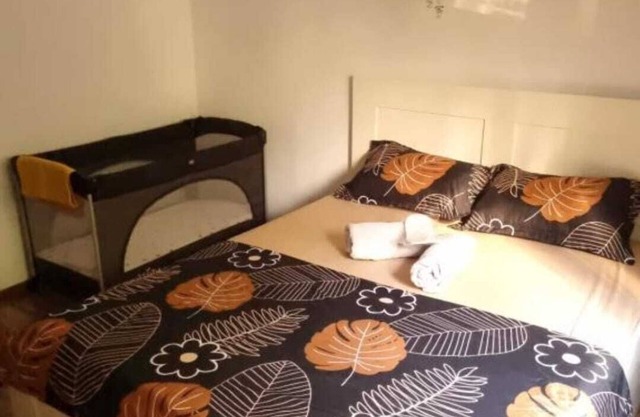 Thomas' place central & cozy -100m Park and Metro Tinerelului Bucharest