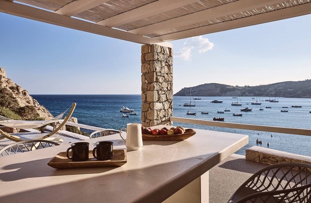 Thrilling Milos Villa | Villa Sauron | 2 Bedrooms | Breathtaking Sea Views |.