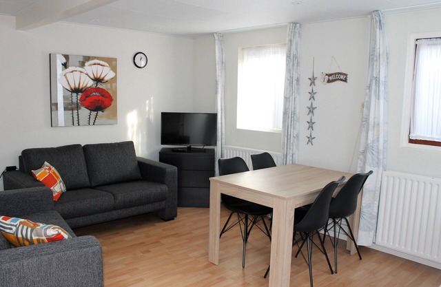 Tiny beach house Proost, 100 m. from the beach, boulevard and lighthouse