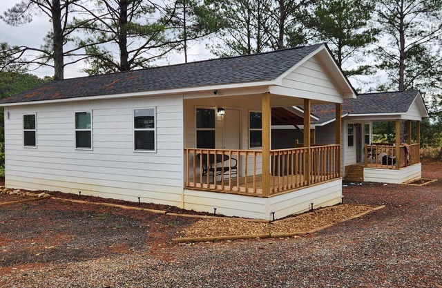Tiny Home in Leesburg - Convenient to Leesburg Landing and Cherokee Rock Village