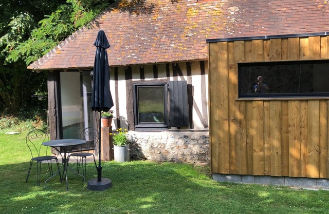 Tiny House Plein Pied, Ancien Four à Pain, Style Normande, Près de Honfleur