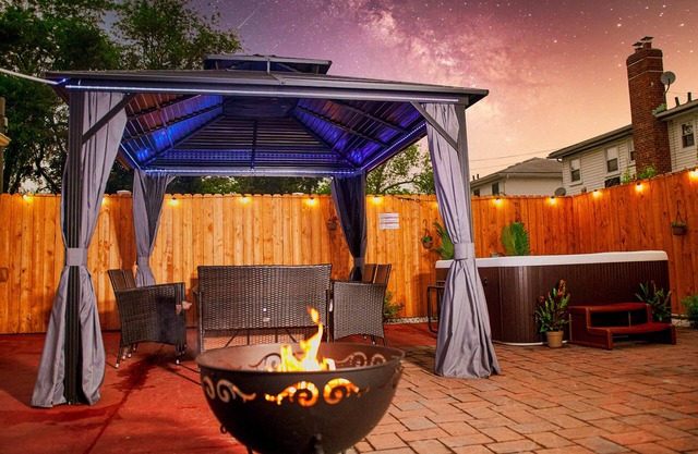 Tonel Paradise 3BR-2BTH with hot tub