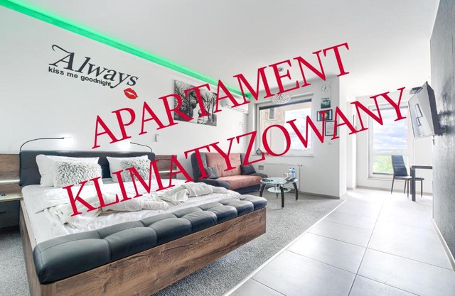 Top Oder Apartments- private parking