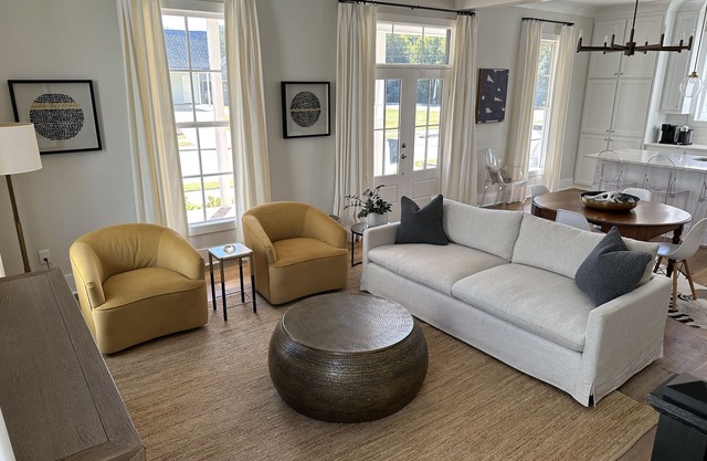 Top Rated home in Starkvegas for a game day experience! 3 Min from campus!