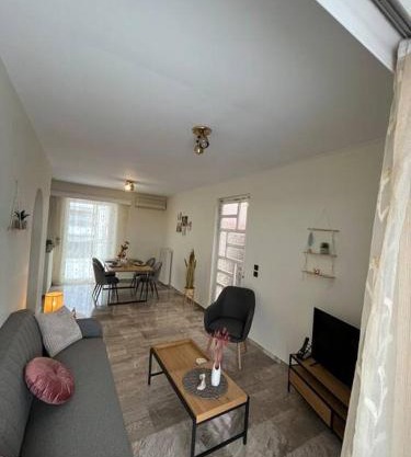 Top roof appartment Oropos 5' beach