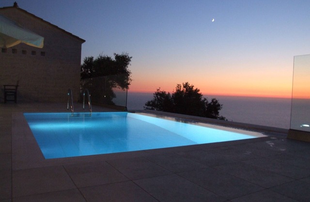 TOPAZ SUPERIOR VILLA - AGIOS NIKITAS LEFKADA