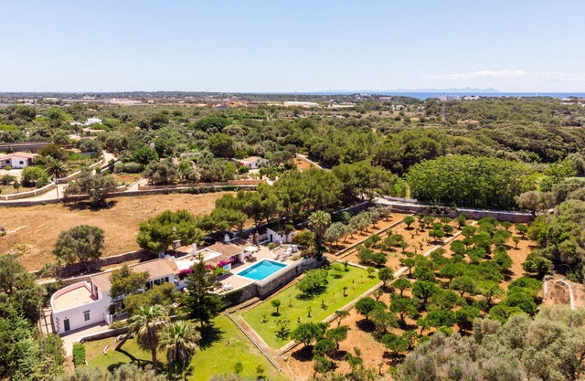 Torre-Villa - Ciutadella Airconditioned Villa with Gated Private Pool (10acres)