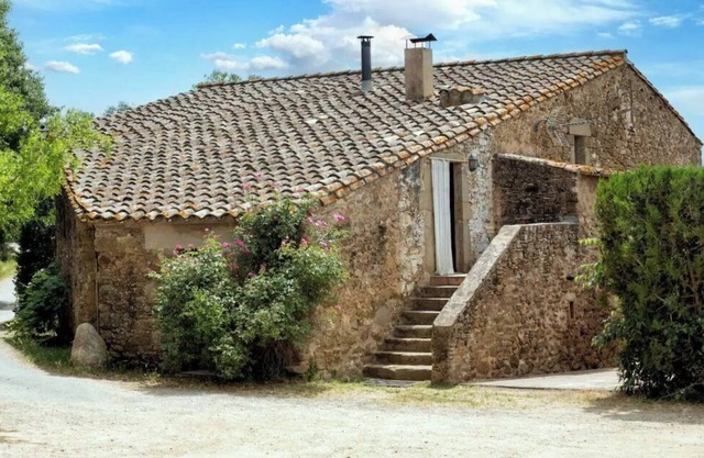 Total comfort in a rustic house in l'Empordà