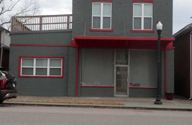 Totally renovated Tell City IN apartment with huge deck above a wine room