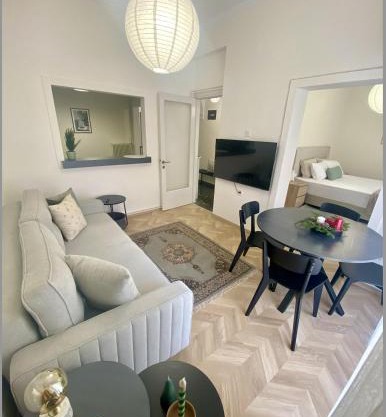 Toucan Suites