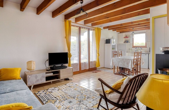 Townhouse T3, 5 People, WIFI, Near Sanguinet Lake