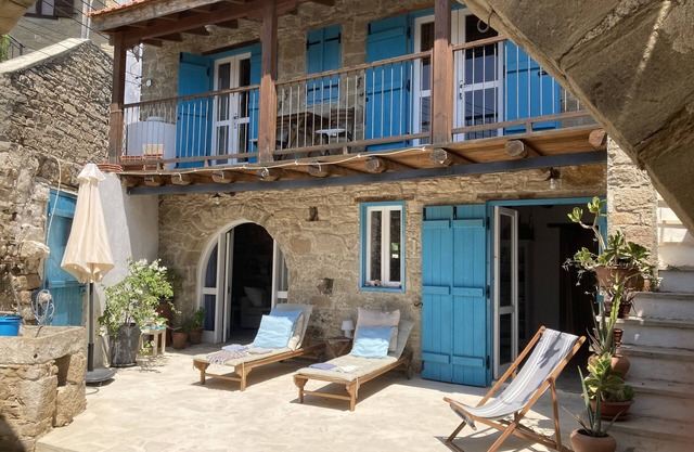 Traditional detached house in the heart of the village
