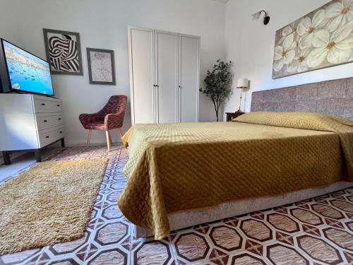 Traditional House Near Valletta - 2 Large Double Bedrooms - Central, Cosy & Fun - Non Sharing