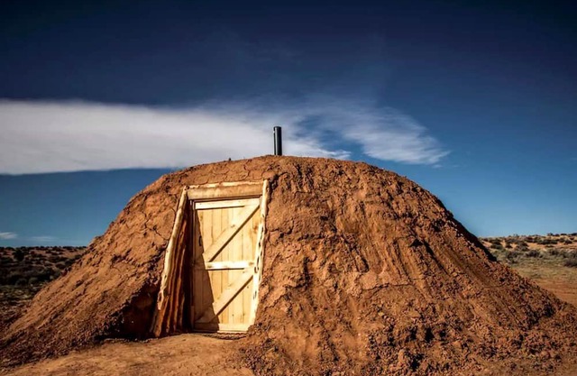 Traditional Navajo Hut Rental for a Secluded Vacation near Page, Arizona