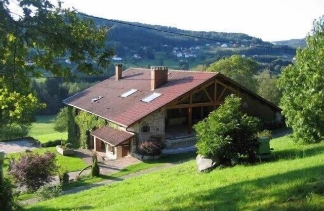 Traditional renovated farm (1779), carefully decorated