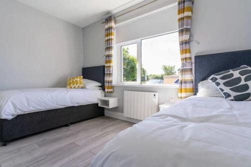 Tramore Golf Club - Twin Suite - Restaurant & Bar onsite