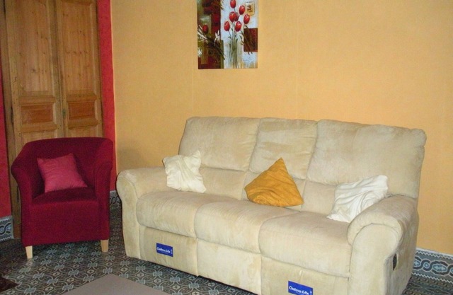 Tranquil Forestside Cottage