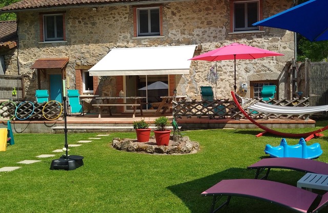 Tranquil haven in the Perigord National Park - stunning detached renovated barn