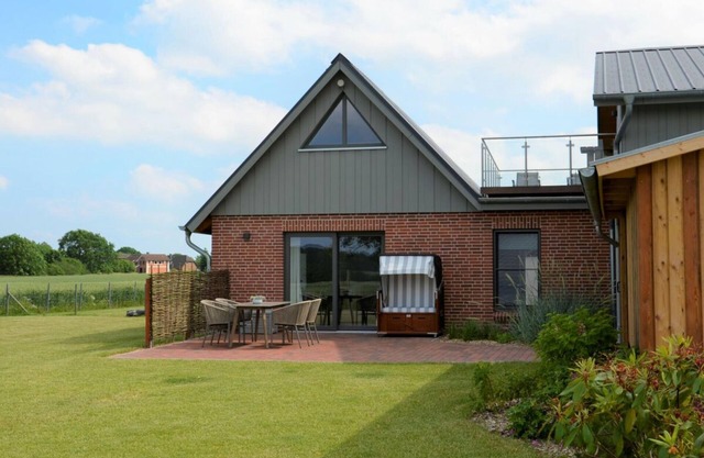 Tranquil holiday home with garden