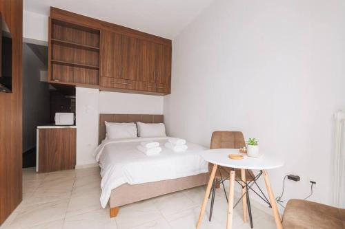 Tranquil shelter near Mavili square