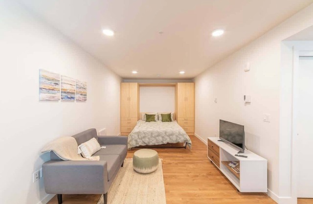 Tranquil Studio with City Views Seattle