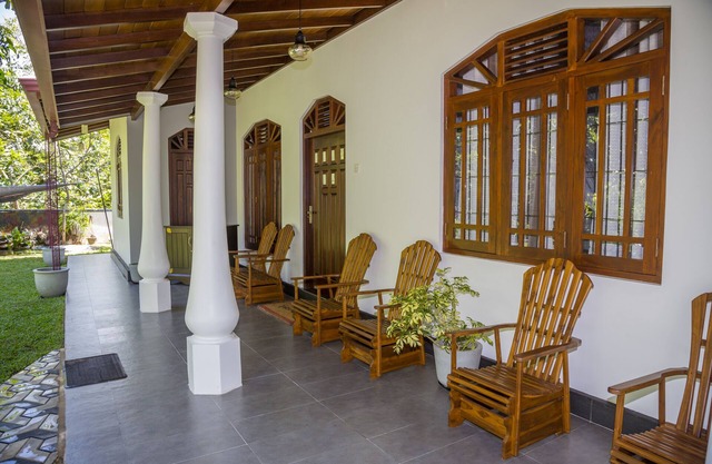 Tranquil villa with nature and amenities