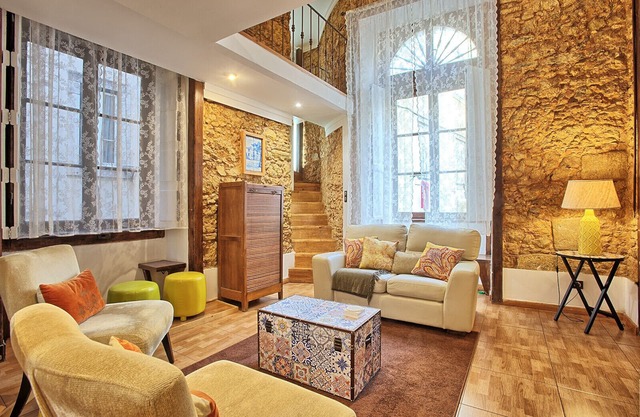 Travessa I-Charm in historic Alfama