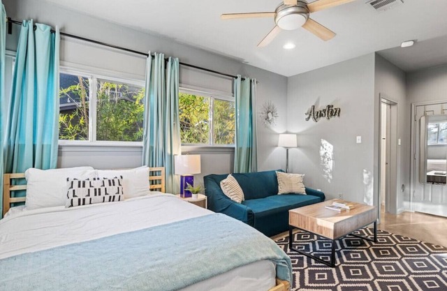 Travis Heights Studio · Remodeled Garden Studio near South Congress!