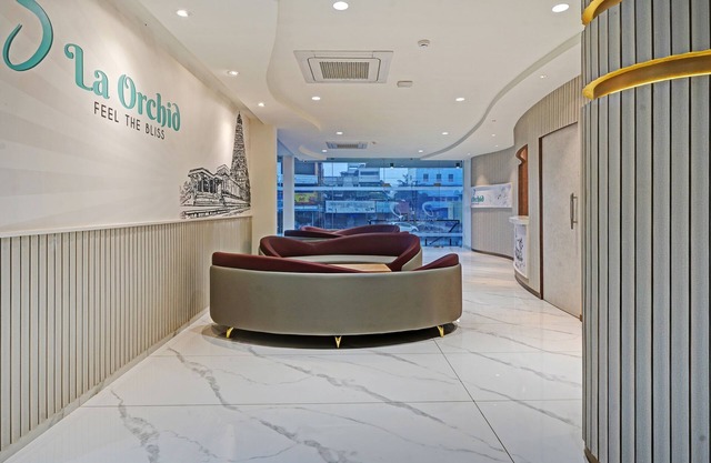 Treebo Premium La Orchid