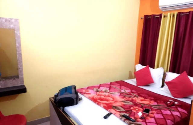 Trinayani Stay - 3 min Walk to Temple