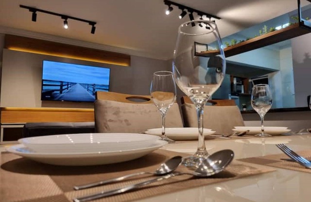 Triplex Guarujá Enseada 3 suites 4 spaces for up to 13 people (8)