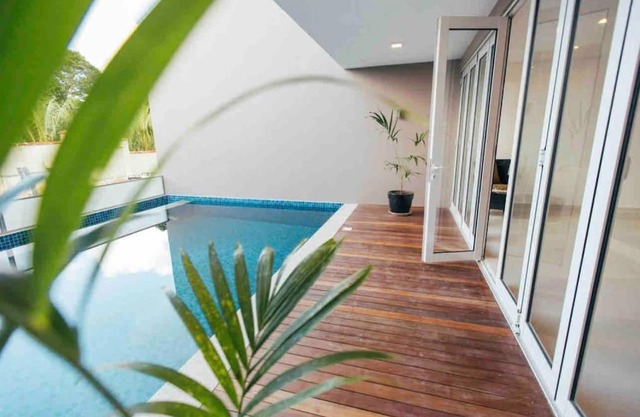 Triplex Villa & Private Pool - CliffHanger Villas