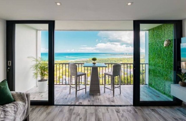 Trocean View, Luxury Apartment with Amazing Ocean View