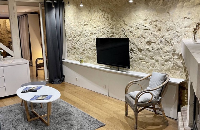 Troglodyte du Petit Coteau Dans le Centre de Vouvray