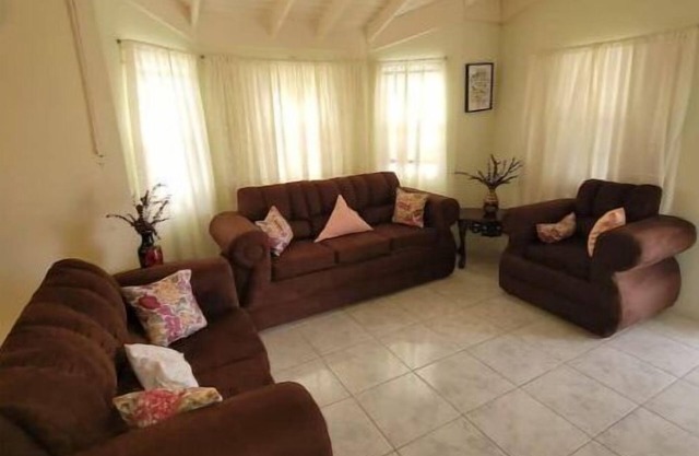 Tropical Blessings-Ocho Rios/Rental Car Available