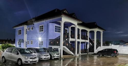 Tropical Oasis in Accra - 2 Bedroom Apartment