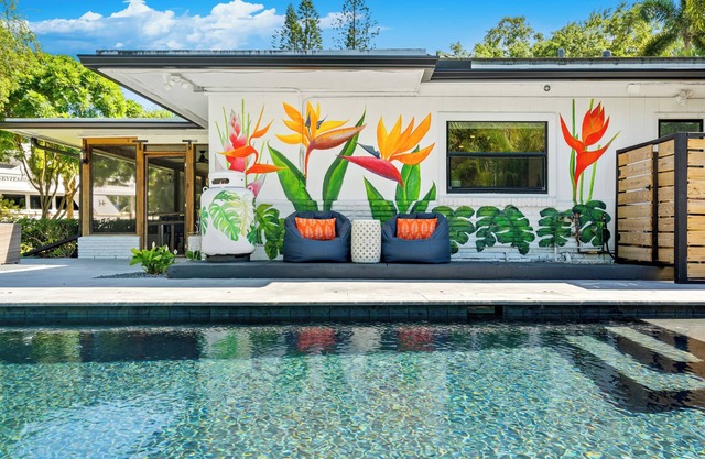 Tropical Waterfront Home - Pet Friendly & Heated Pool