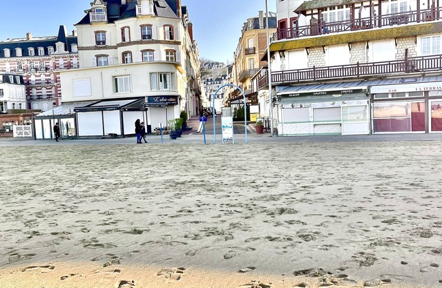 Trouville center by the water !