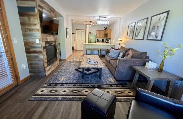 True Ski-In/Ski-Out XL Condo at Village Base and gondola of Winter Park Resort