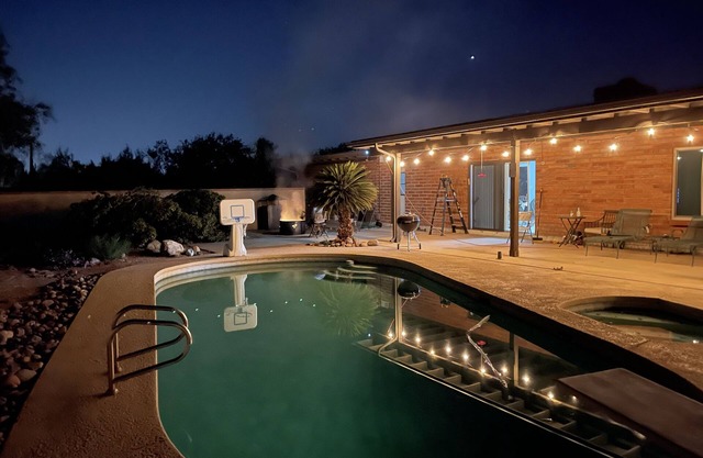 🌵 Tucson Desert Oasis – 5BR-4BA Home near Golf Courses, University & Shopping