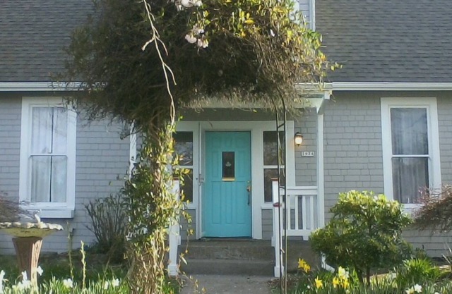 Turn of the century farmhouse with modern day appeal! walk to downtown, and PU!