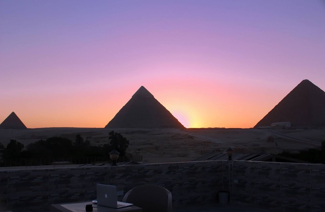 Tut Pyramids View Hotel