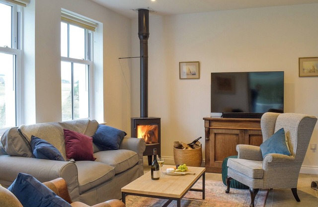 Tweedford Cottage-UK41063
