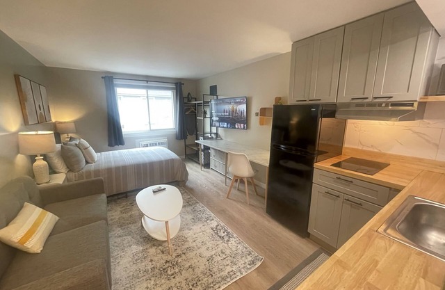 Twin Oaks Extended Stay Studio - 2817 Apt 4