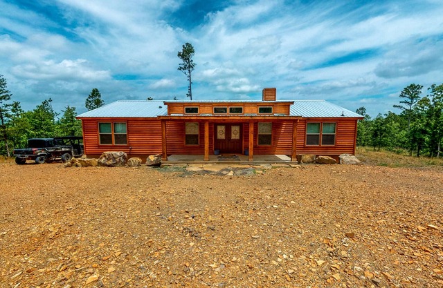 Two Adjacent Cabins - Channel Access, Kayaks, Canoe & Firepit - Dog-Friendly