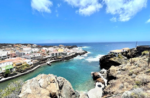 Two bedroom a few mtrs from Tamaduste beach