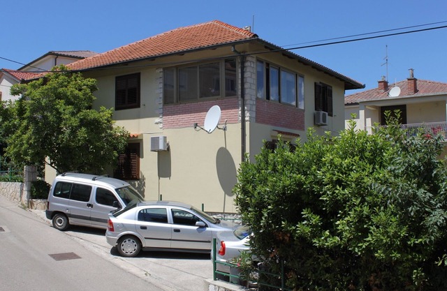 Two bedroom apartment with air-conditioning Mali Lošinj, Lošinj (A-2497-b)